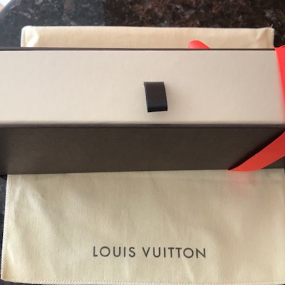 LOUIS VUITTON WALLET - Picture 11 of 11